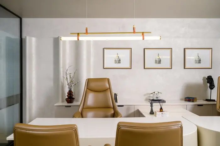Office lighting installation for a commercial fit-out